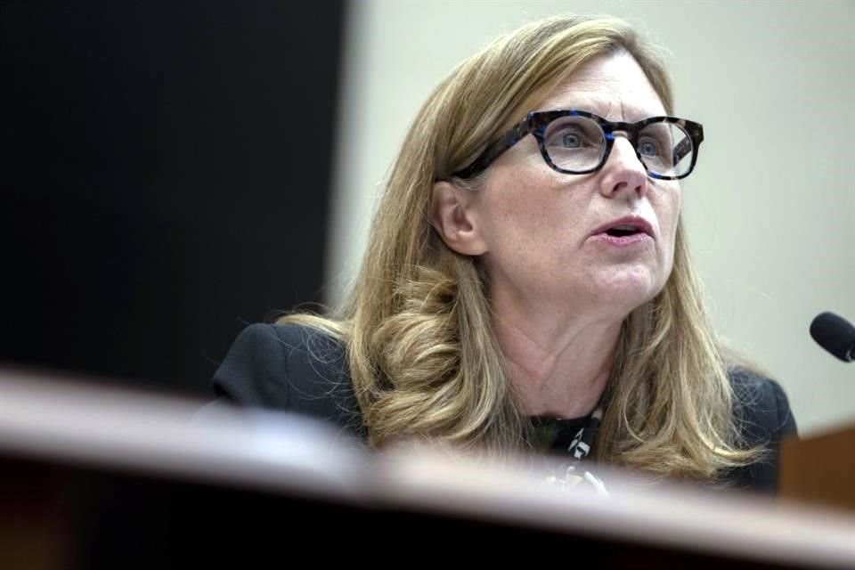 La presidenta de la Universidad de Pensilvania, Liz Magill, durante una audiencia con el Comité de Educación de la Cámara de Representantes, en el Capitolio, el 5 de diciembre de 2023 en Washington.