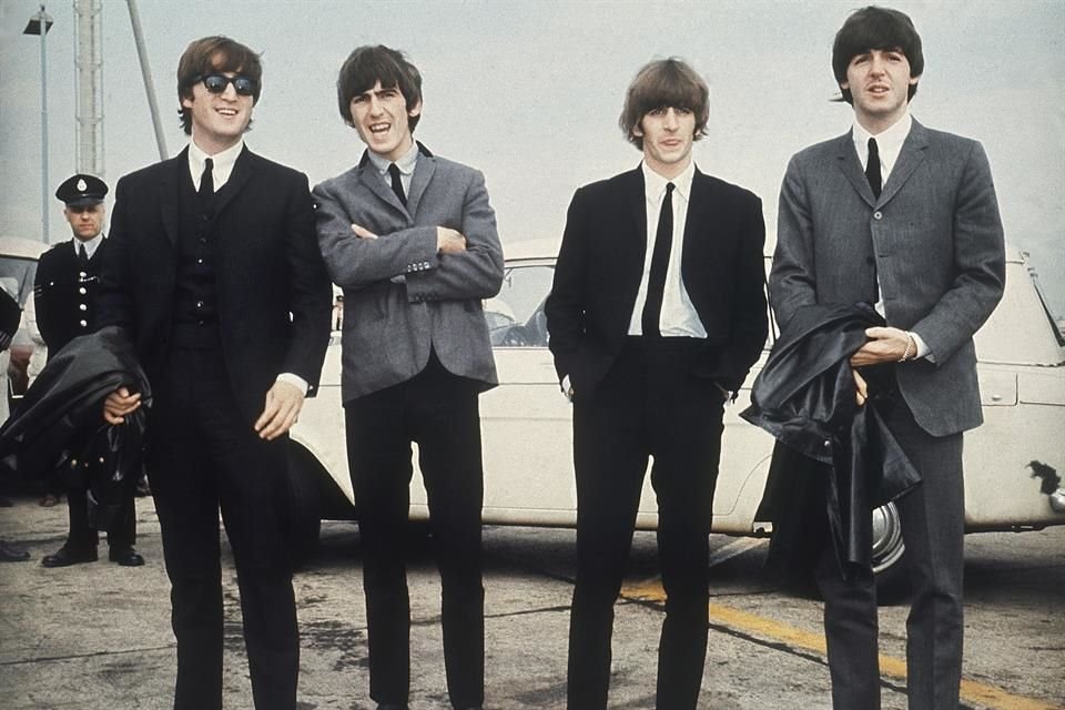 Cada uno de los integrantes de la banda recibió un Grammy especial, pero John Lennon lo regaló a uno de sus amigos.