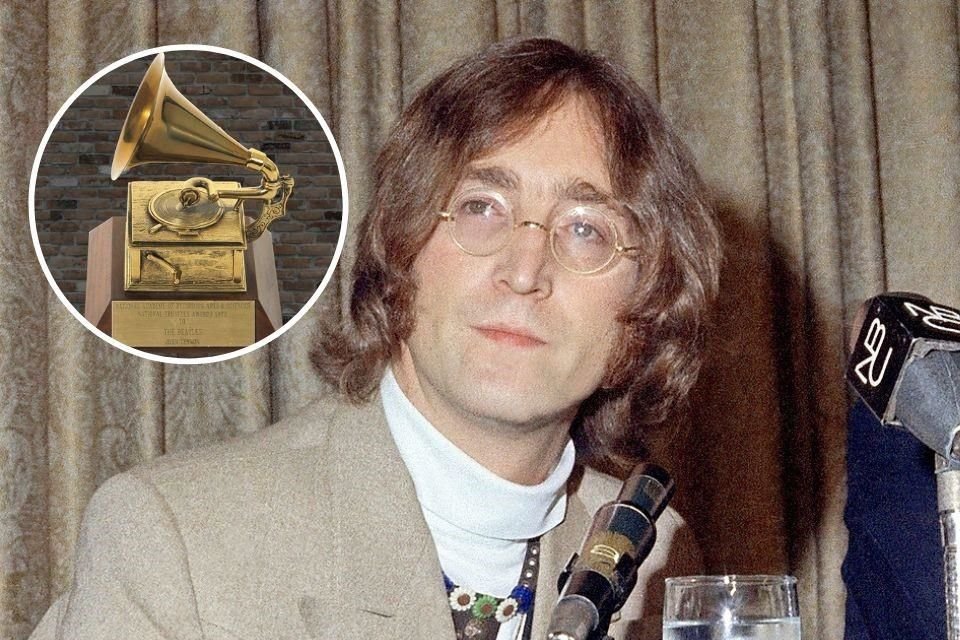 Los fans de los Beatles podrán conseguir un Grammy especial que le perteneció a John Lennon; podría alcanzar un valor de 500 mil dólares.