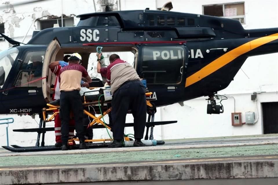 Un menor que resultó herido durante el ataque fue trasladado en un helicóptero de la SSC luego de recibir impactos de arma de fuego