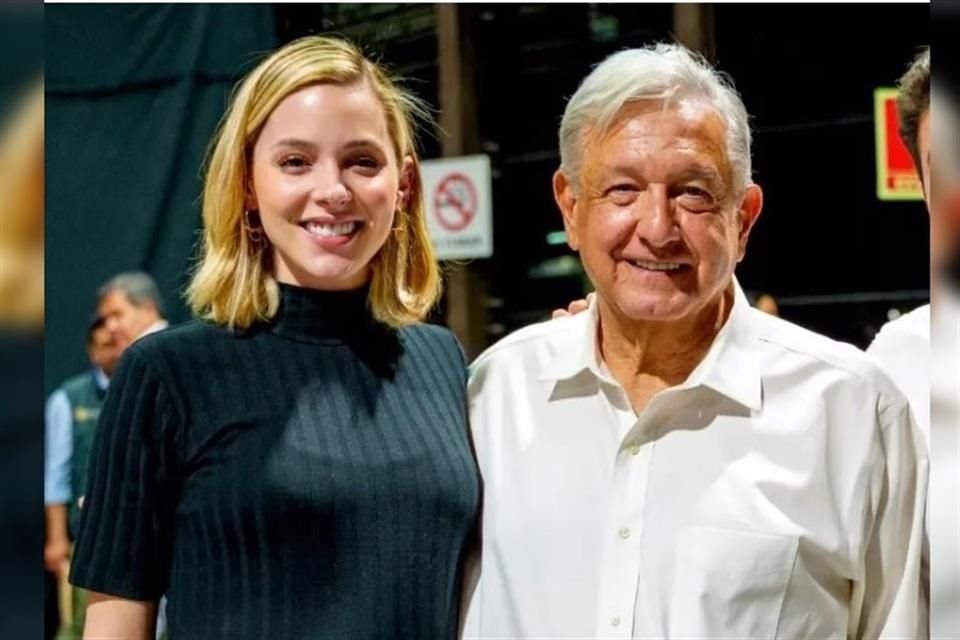 Mariana Rodríguez y Andrés Manuel López Obrador.