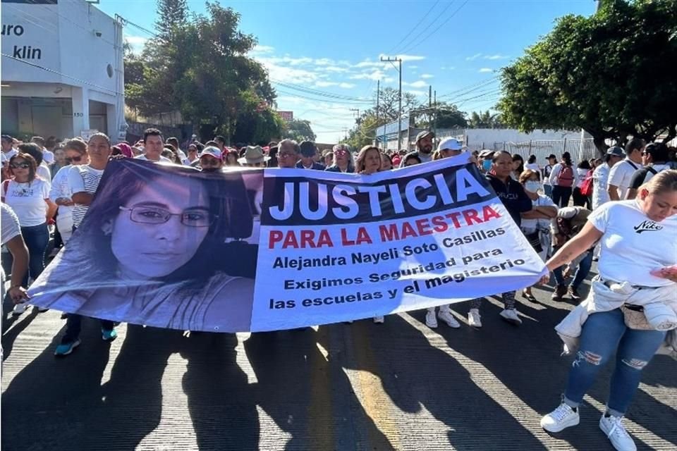 La maestra fue asesinada luego de resistirse a que le robaran su camioneta en Cuernavaca.