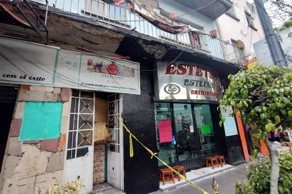 Tras los cuatro microsismos del martes, locatarios de Mixcoac temen por las pérdidas económicas que puede provocar la suspensión de actividades por las revisiones.