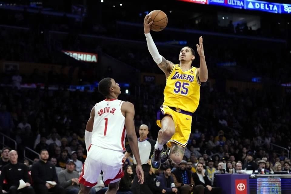 El penúltimo equipo del mexicano en la NBA fue los Lakers.