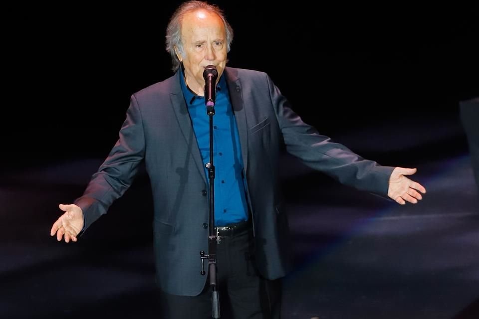 Presentación de Joan Manuel Serrat en el Auditorio Nacional como parte de su última gira.