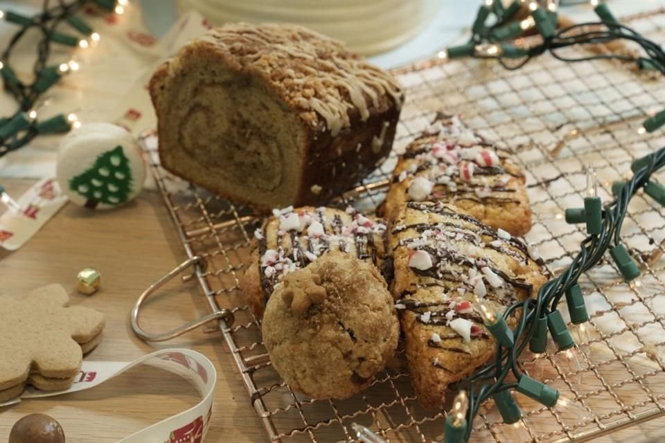 Panque gingerbread swirl. Panqué de vainilla con un espiral azucarado de canela y jengribre, crumble y glaseado de especias.