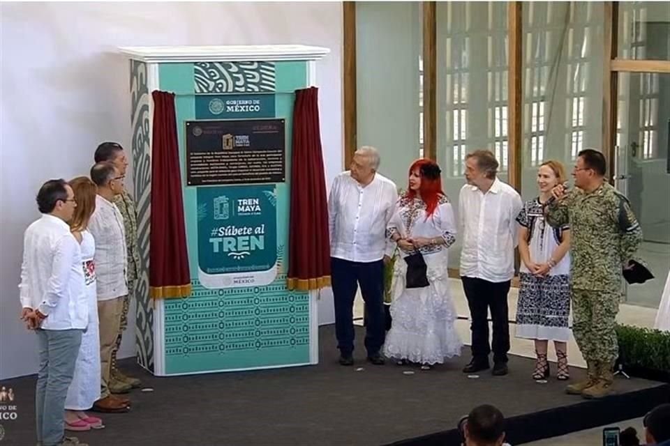 AMLO inauguró la primera etapa del Tren Maya, en la ruta que va de Campeche hasta Cancún.