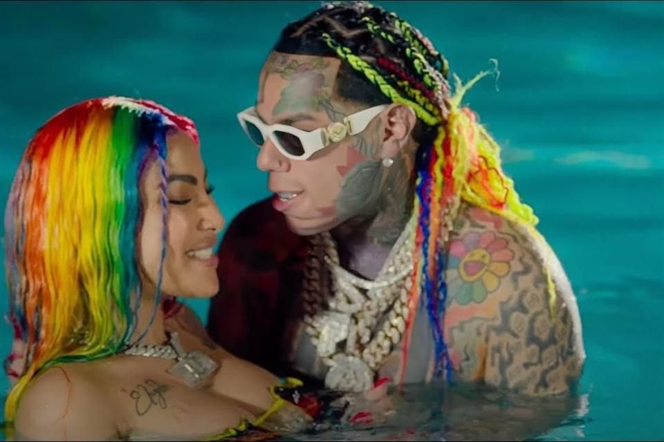 La novia de 6ix9ine, Yailin 'La Más Viral', fue arrestada, luego de haber agredido al rapero afuera de su residencia en Florida.