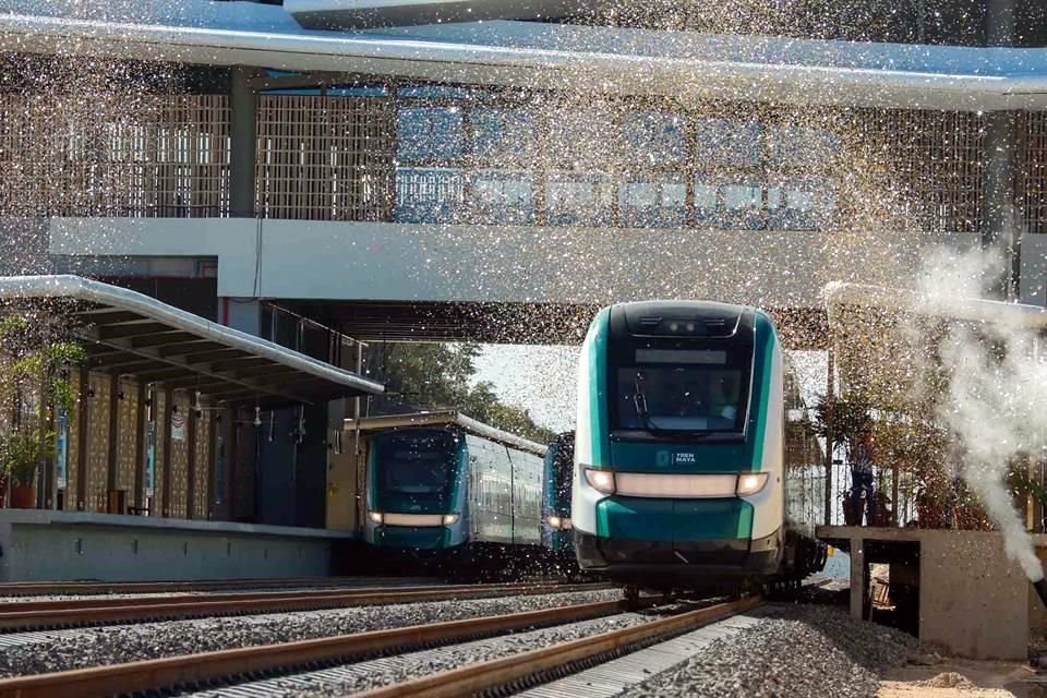 El Presidente Andrés Manuel López Obrador realizó el primer recorrido en el Tren Maya este 15 de diciembre.