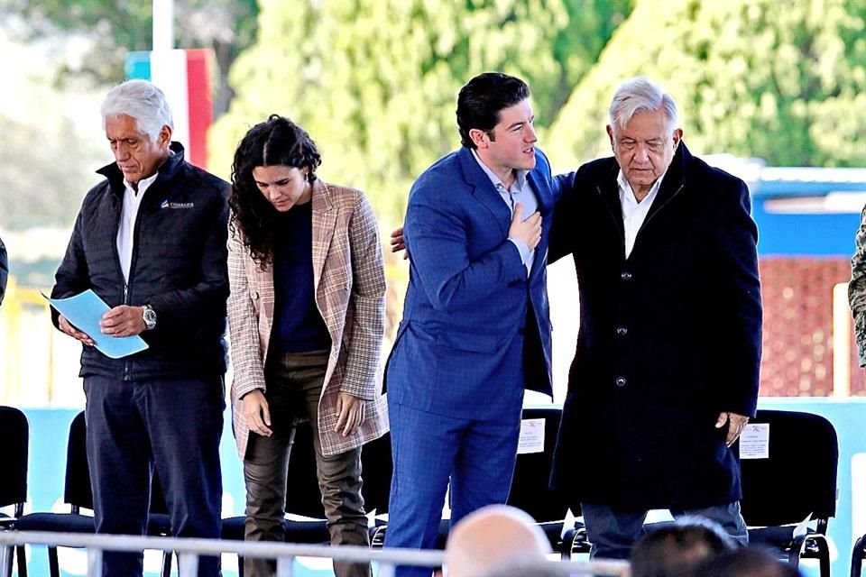 AMLO y el Gobernador Samuel García durante la inauguración del Acueducto El Cuchillo 2.