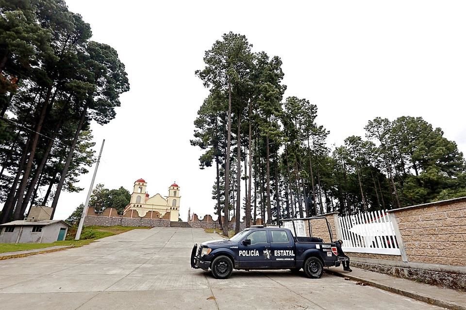 Fuerzas estatales y federales en Texcaltitlán.