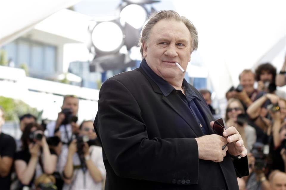 Familiares de Gérard Depardieu, incluyendo su hija, aseguran que existe una 'maquinación' en contra del actor, quien enfrenta denuncias.