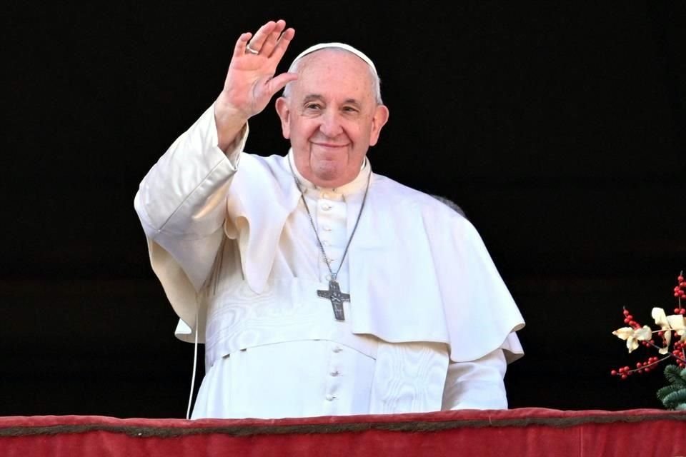 El Papa Francisco se encuentra en estado crítico tras sufrir una larga 'crisis respiratoria asmática' ayer, informó el Vaticano.