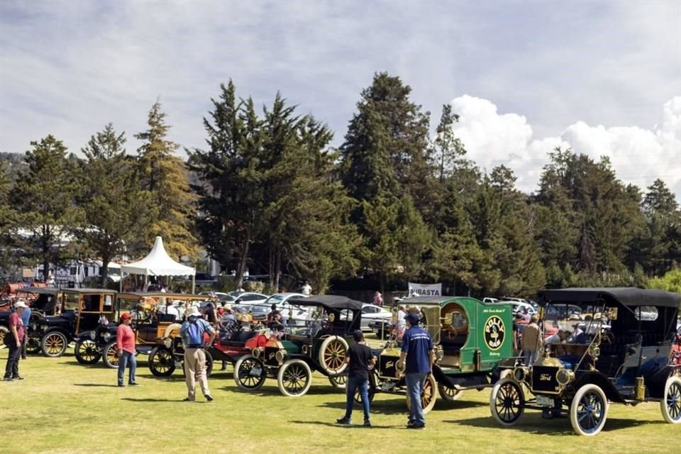 El evento es organizado por el club de Coleccionistas de Autos Jaguar.