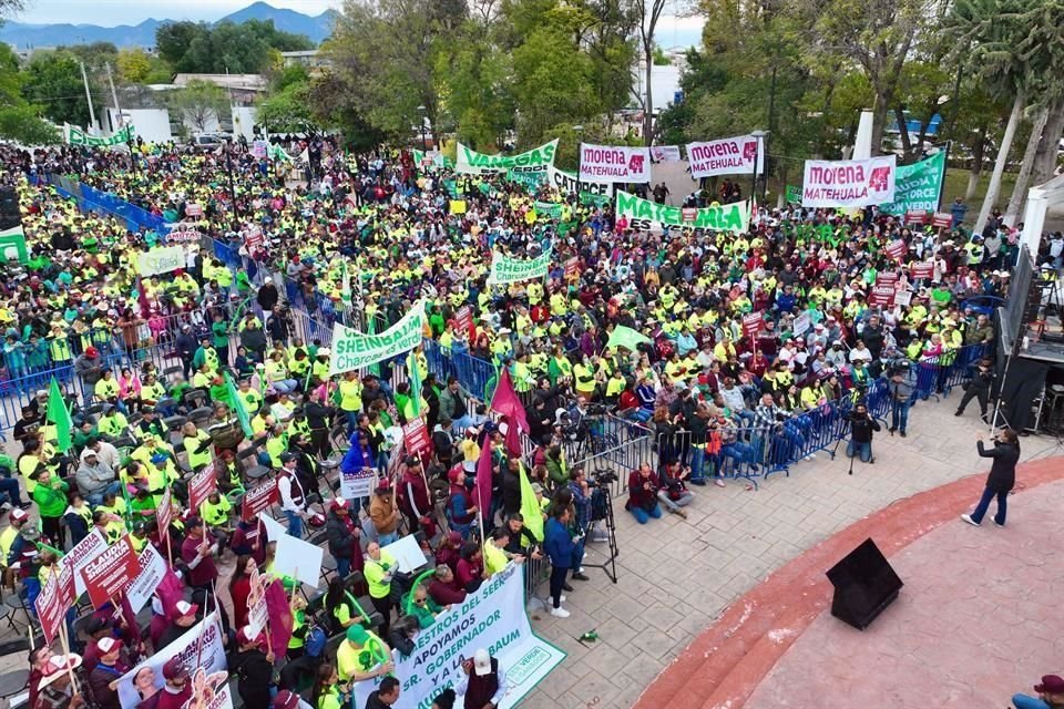 La aspirante morenista se reunió con simpatizantes en Matehuala.