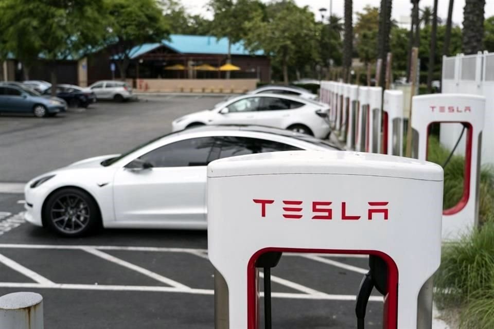 El fabricante de autos eléctricos Tesla se enfrenta a varios conflictos laborales en los países nórdicos.