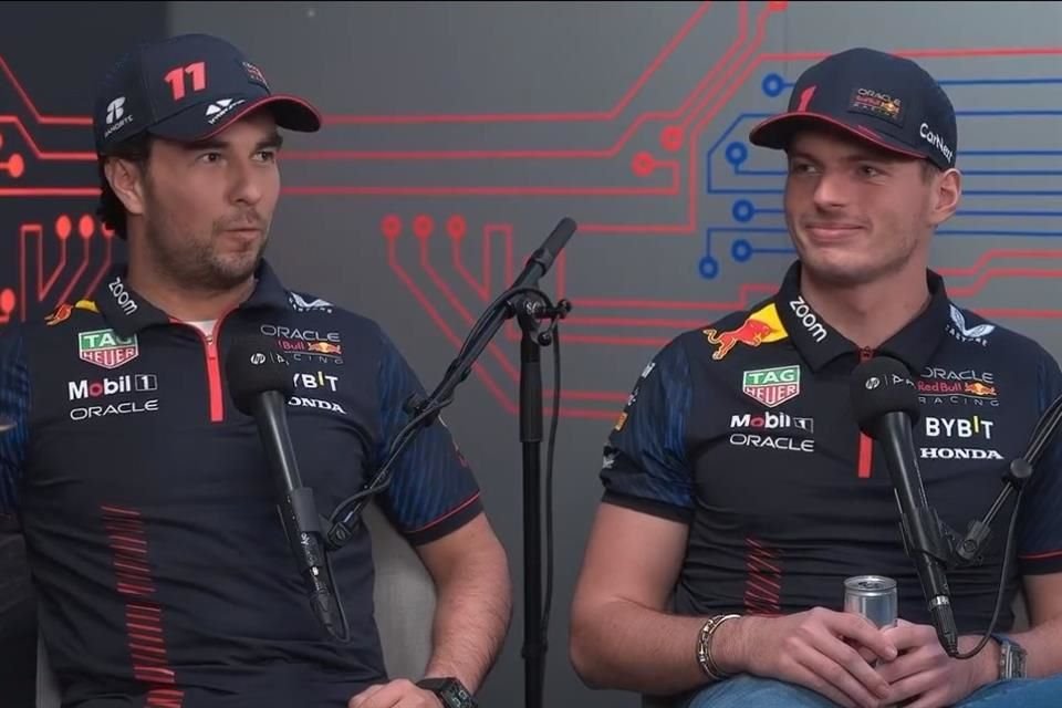 Ahora que es temporada navideña, Checo Pérez y Max Verstappen coincidieron en la película favorita para pasar estas fechas.