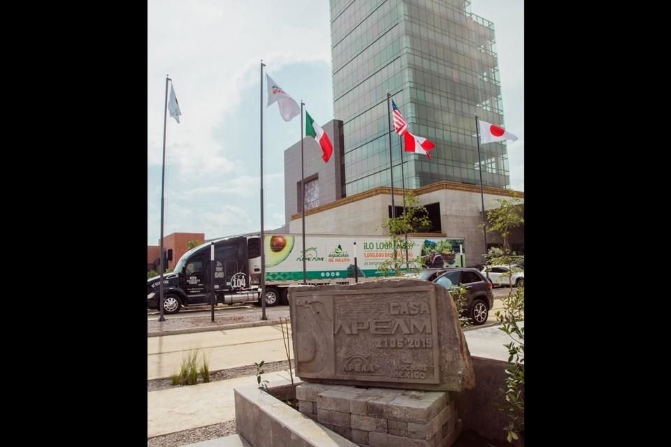 Inauguran instalaciones sustentables en Uruapan