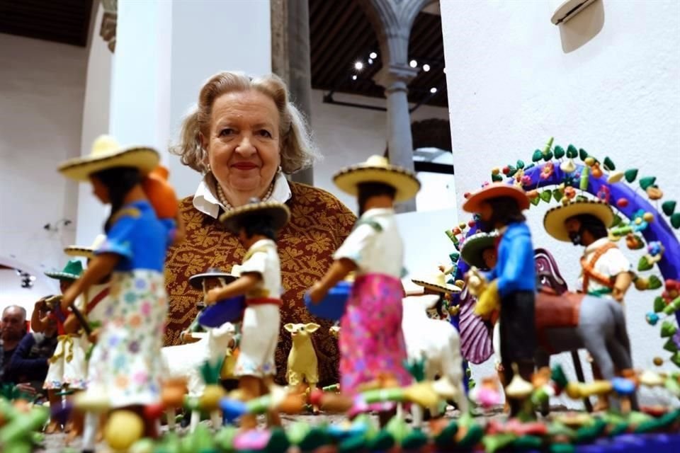 'Los artesanos imprimen a estas piezas mucho cariño, porque además del gusto de su quehacer y de su expresión artística, se une la devoción al Niño Jesús', señala Cándida Fernández.