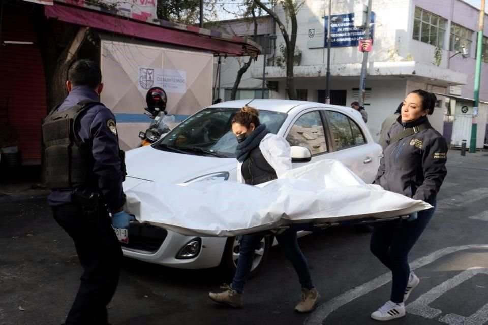 El hombre presuntamente falleció debido a las bajas temperaturas.