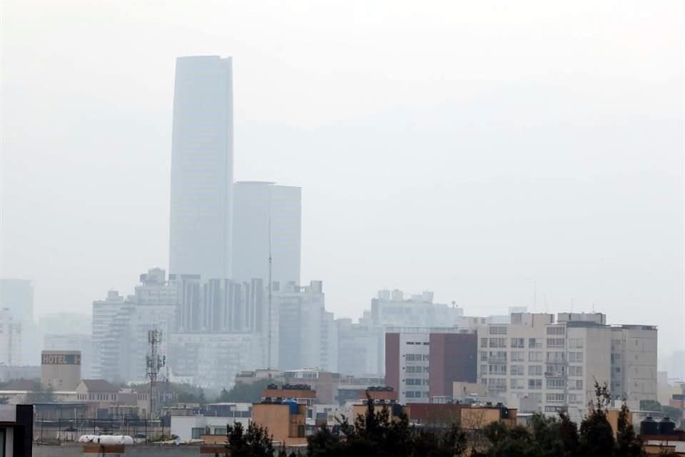 El pronóstico se basaba en un reporte meteorológico que, en conjunto, con las emisiones registradas en un inventario, reportaba si mañana habría buena o mala calidad del aire.