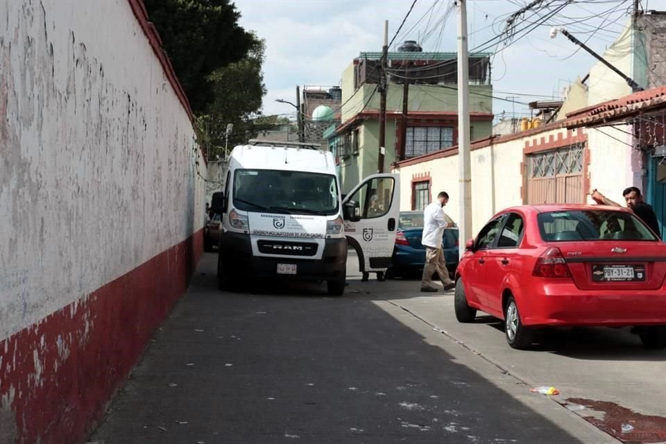 Un hombre de alrededor de 23 años fue asesinado alrededor de las 9:00 con un arma blanca en calles de Azcapotzalco.