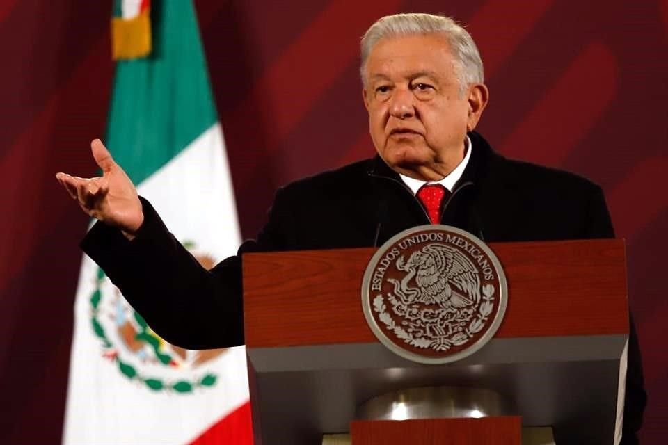 Antes de reunirse con funcionarios de EU, AMLO descartó que le soliciten endurecer la política migratoria para frenar paso hacia frontera.