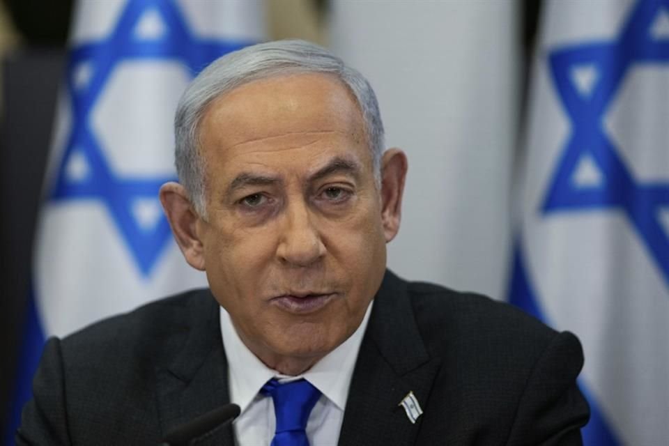 El Primer Ministro isarelí, Benjamin Netanyahu, durante una reunión de gabinete en Tel Aviv, el 24 de diciembre del 2023.