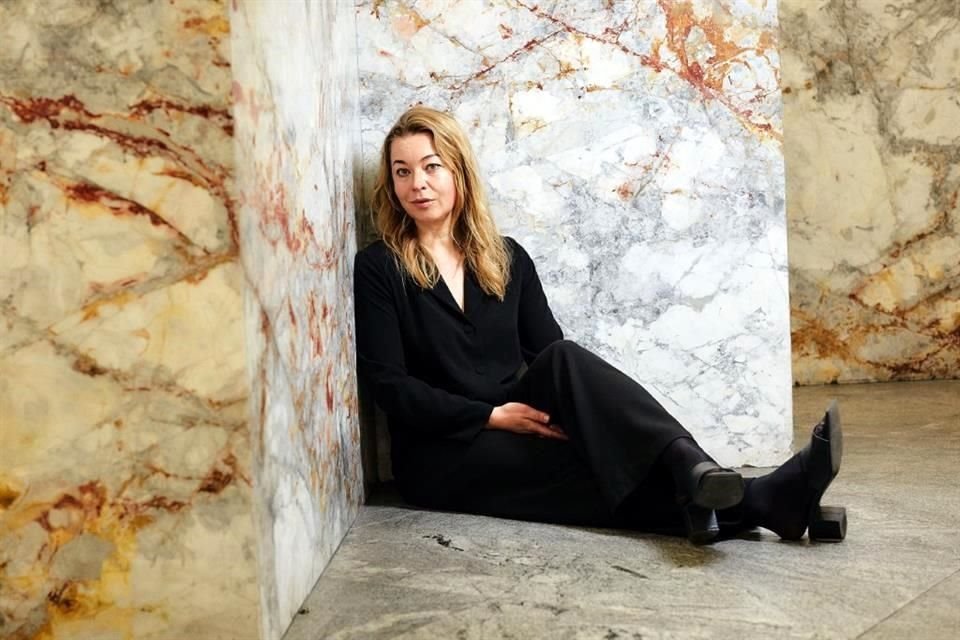 La escritora sueca Karolina Ramkvist decidió contar su propia versión de la historia de Marguerite de la Rocque.