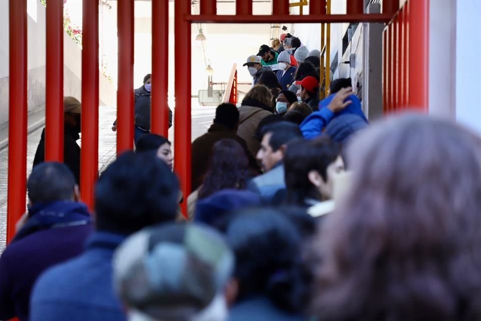 Este jueves se repartieron turnos y se terminaron en cuestión de minutos. El horario establecido es de 9:00 a las 18:00 horas.