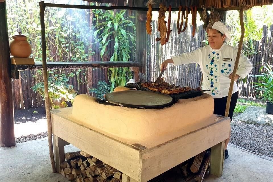 La San Antonio Women's Cooperative impulsa la recuperación de tradiciones como la forma de preparar la comida.