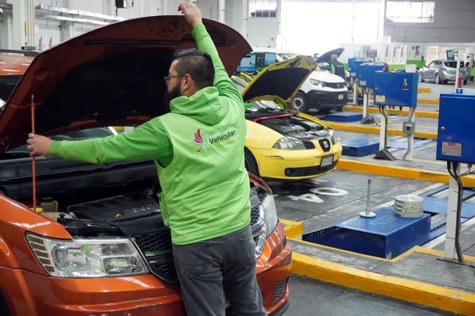 Quienes no realizaron la verificación vehicular durante los meses de noviembre y diciembre del año 2023 contarán con un plazo de cumplimiento adicional de 15 días naturales.