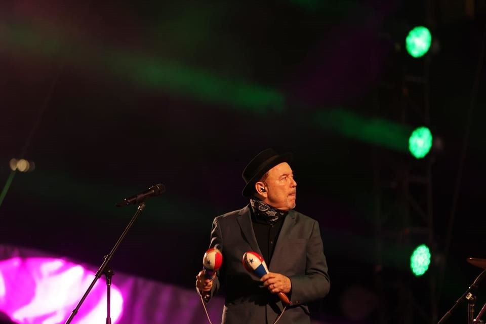 Recibe Rubén Blades El 2024 En La Ciudad De México