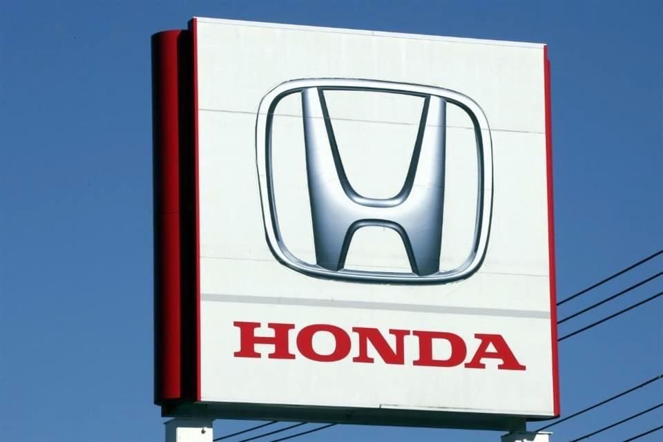 En octubre de 2023, Honda y General Motors dijeron que desechaban un plan para desarrollar conjuntamente vehículos eléctricos asequibles.