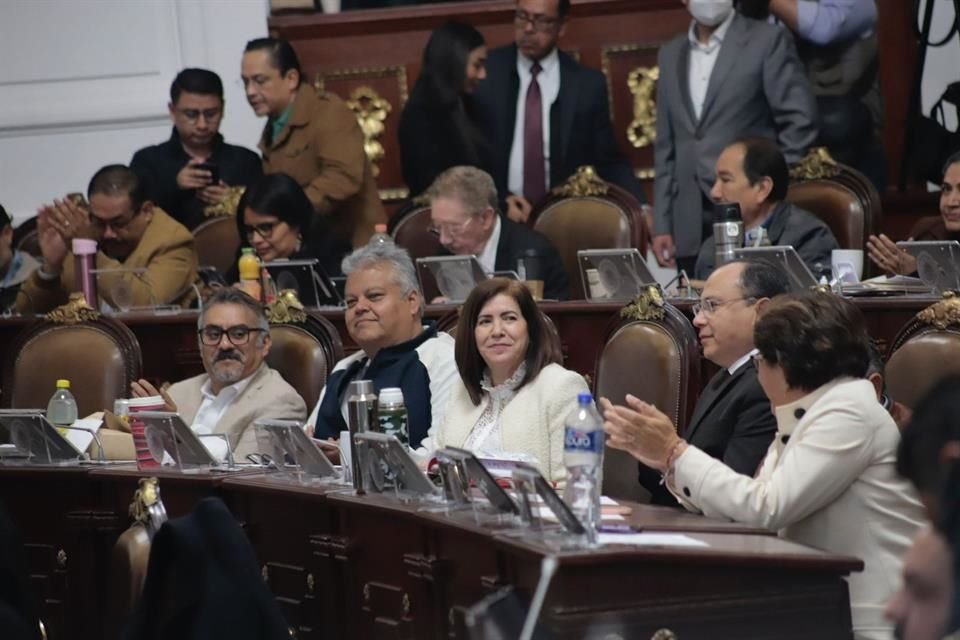 Congreso capitalino discute si se ratifica a la Fiscal Ernestina Godoy.