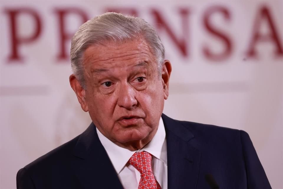 AMLO acusó que quisieron afectar a su movimiento atacándolo a él.