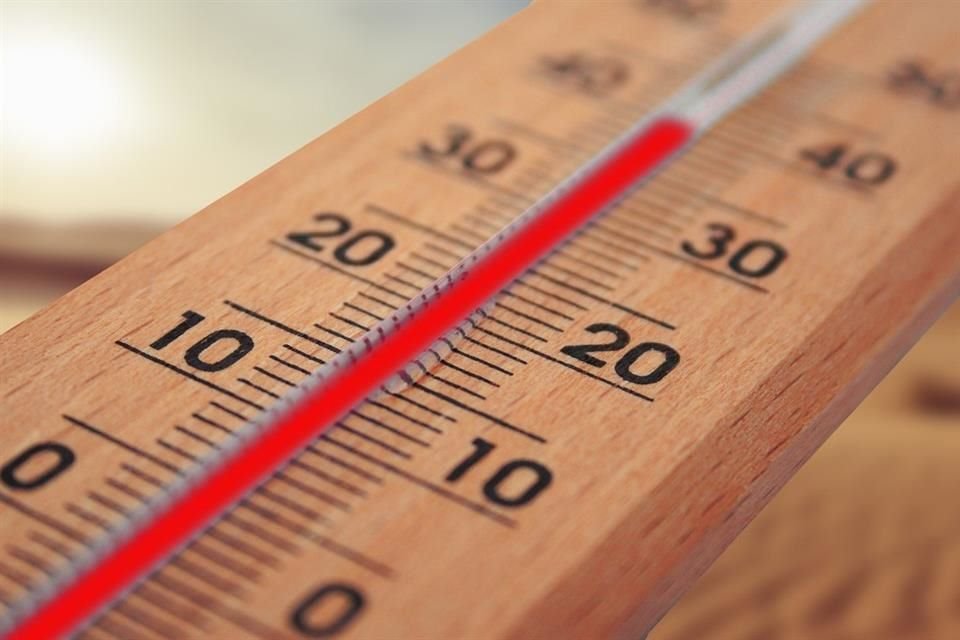 A partir de los 23 grados centígrados, las personas pueden comenzar a sentir un leve estrés por calor si la humedad es alta, alerta experto.