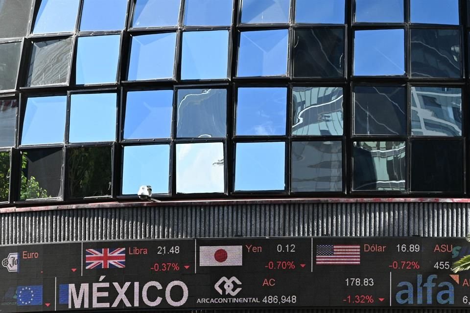 Pemex busca cotizar sus bonos emitidos en Luxemburgo en el Sistema Internacional de Cotizaciones de la BMV.