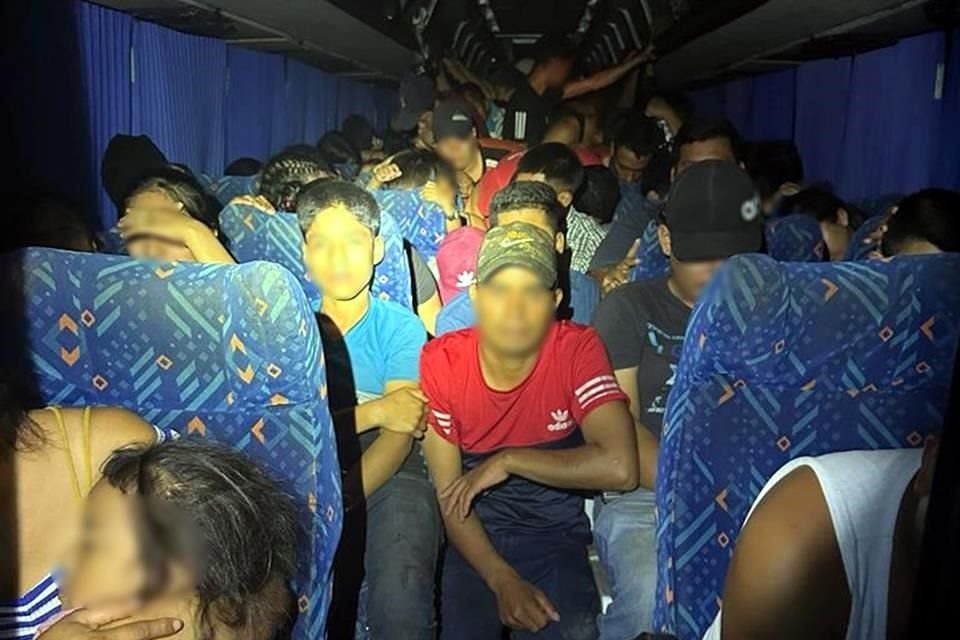 Todos los menores viajaban con sus familiares.