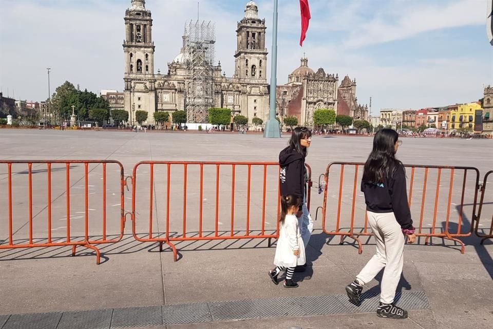 Ayer, entró en vigor el acuerdo con el que el Zócalo y tres calles pasaron a ser espacios exclusivamente peatonales. 