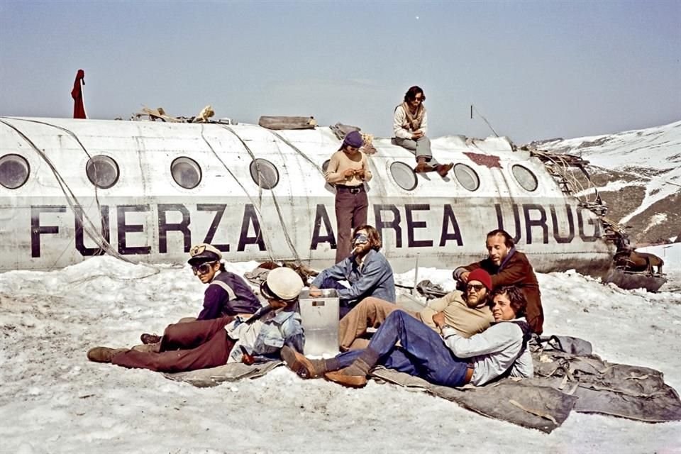 'Carlitos' Páez, un sobreviviente en los Andes, dijo que 'La Sociedad de la Nieve' de J.A. Bayona es el más fidedigno que se ha hecho.