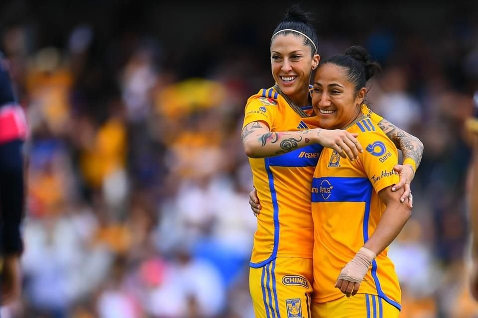 Tigres Femenil goleó 5-1 a Pumas en Ciudad Universitaria, donde Jenni Hermoso debutó con el cuadro regio y apuntó su primera asistencia.