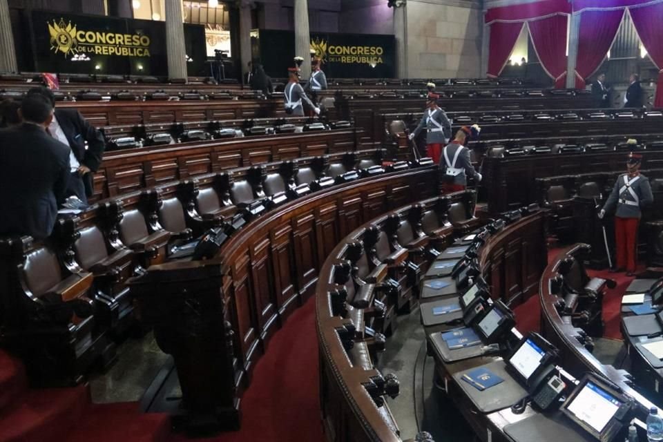 El Congreso de Guatemala tras la suspensión temporal de la inauguración de la nueva legislatura, el 14 de enero del 2024.