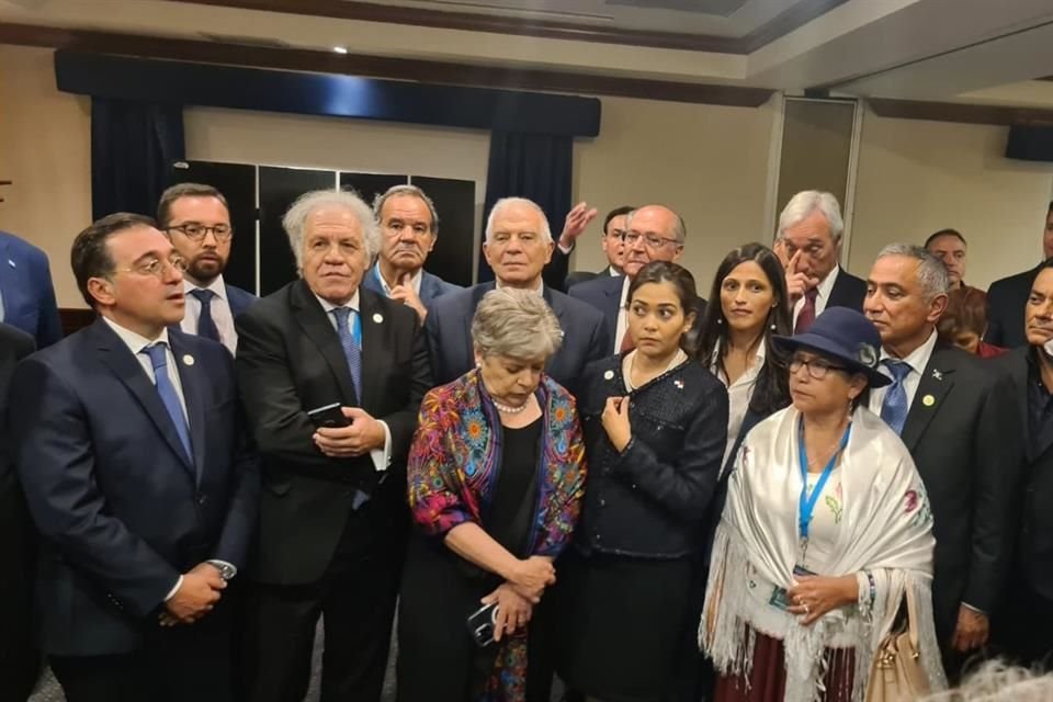 Invitados a la toma de protesta de Bernardo Arévalo urgieron continuar con la asunción del Presidente electo en la capital de Guatemala.