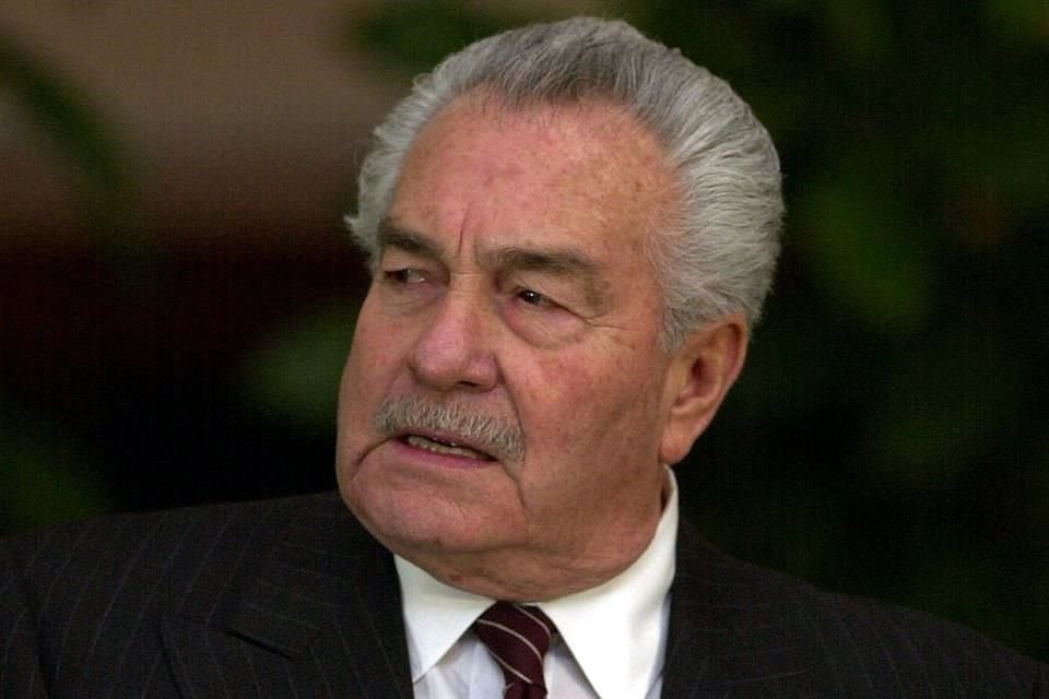 Ernesto Marstens fue director general de Vitro, Aeroméxico y Mexicana de Aviación.