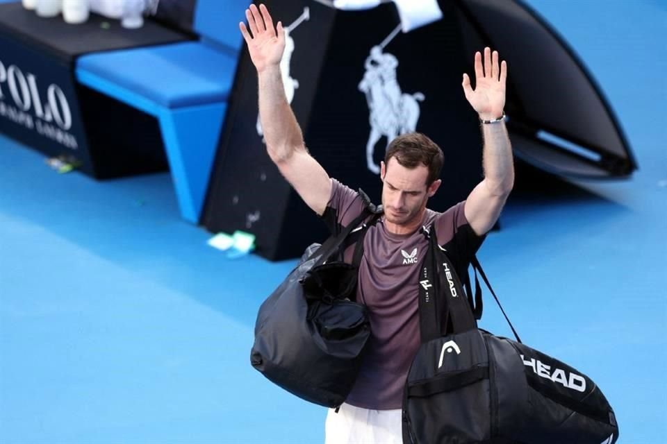 Andy Murray cayó con Tomás Etcheverry en su juego de primera ronda en Australia y dejó entrever que su retiro está próximo.