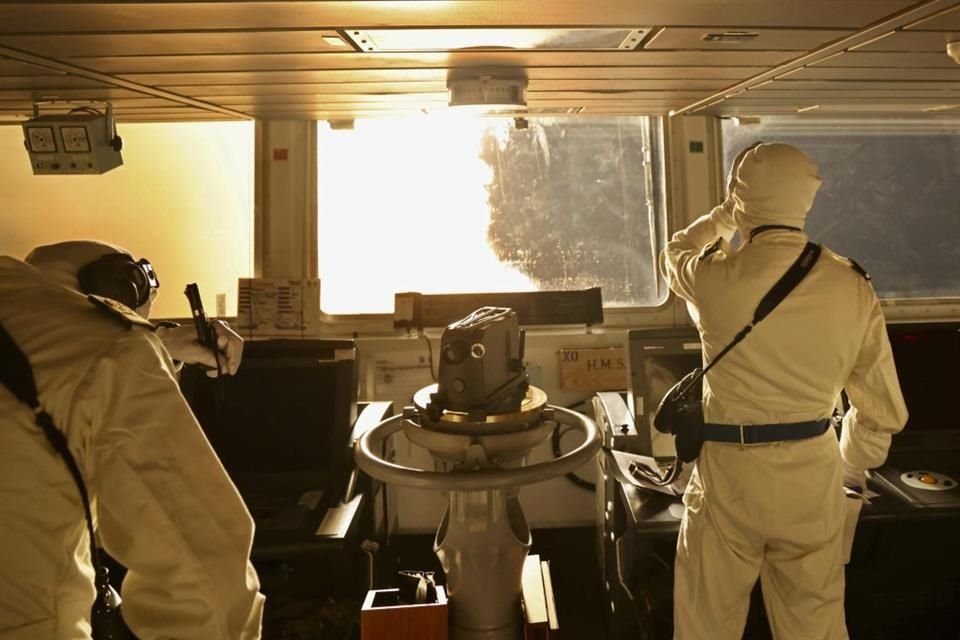 El HMS Diamond durante un lanzamiento de misiles en el Mar Rojo, el 10 de enero del 2024.