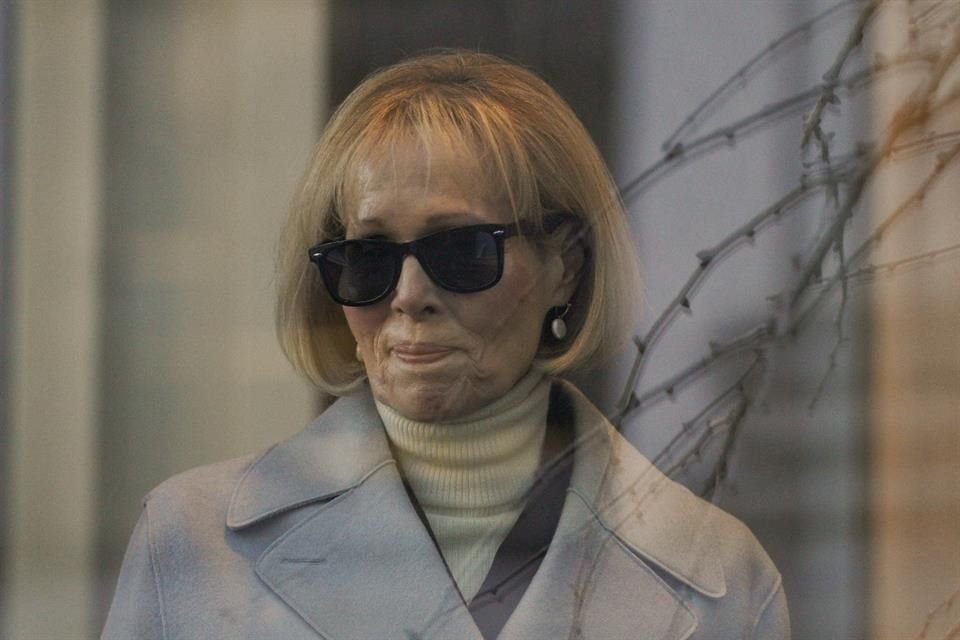 La escritora E. Jean Carroll a su llegada a la corte de Manhattan, el 17 de enero del 2024.