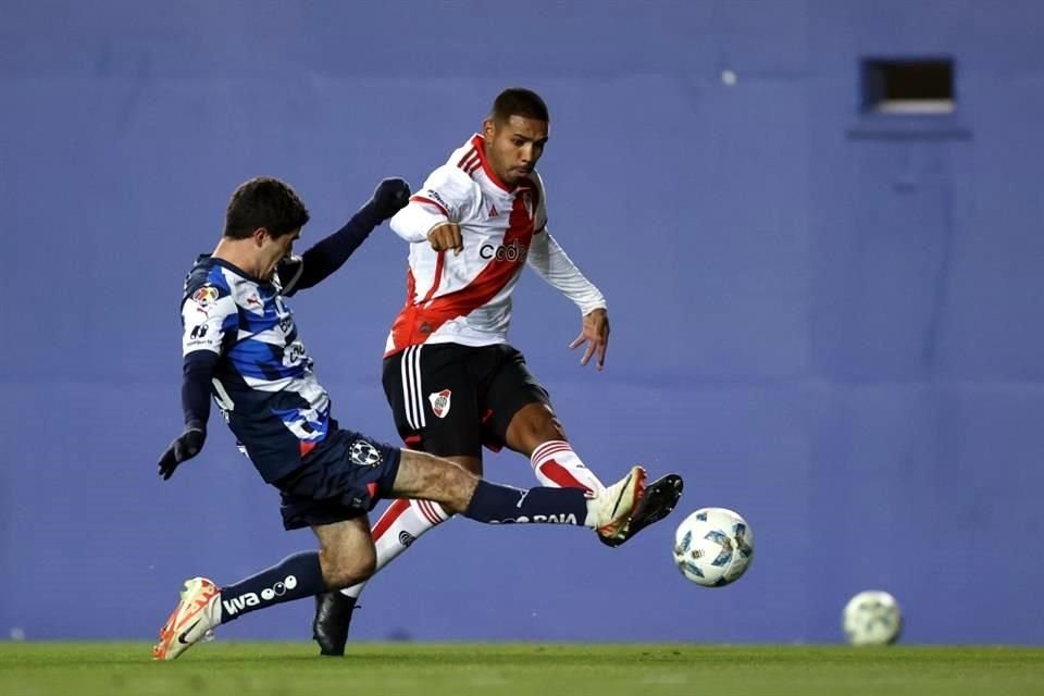 Rayados y River Plate igualaron este miércoles 1-1 en duelo amistoso jugado en Dallas Texas, donde Rodrigo Aguirre y Andrés Herrera anotaron los goles.