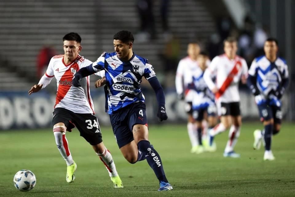Rayados y River Plate igualaron este miércoles 1-1 en duelo amistoso jugado en Dallas Texas, donde Rodrigo Aguirre y Andrés Herrera anotaron los goles.